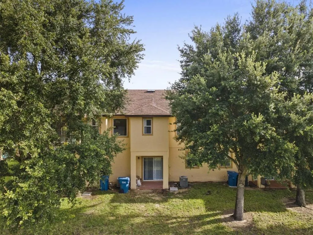 4 Bedrooms- 3 Bathrooms- Regal Palms 2725 Ca Davenport United States